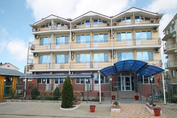 Гостиница Эдельвейс Анапа-95