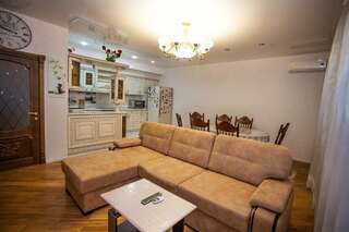 Гостиница Эдельвейс Анапа Апартаменты с 3 спальнями-1