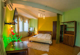 Гостиница Эдельвейс Анапа Номер-студия Делюкс-6