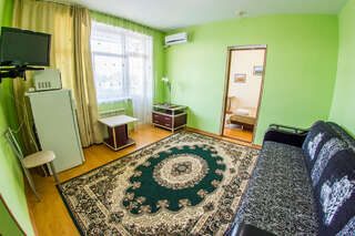 Гостиница Эдельвейс Анапа Семейный полулюкс-2