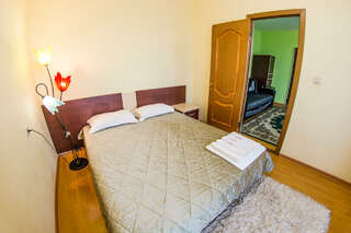 Гостиница Эдельвейс Анапа Семейный полулюкс-1