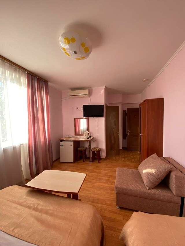 Гостиница Эдельвейс Анапа-125